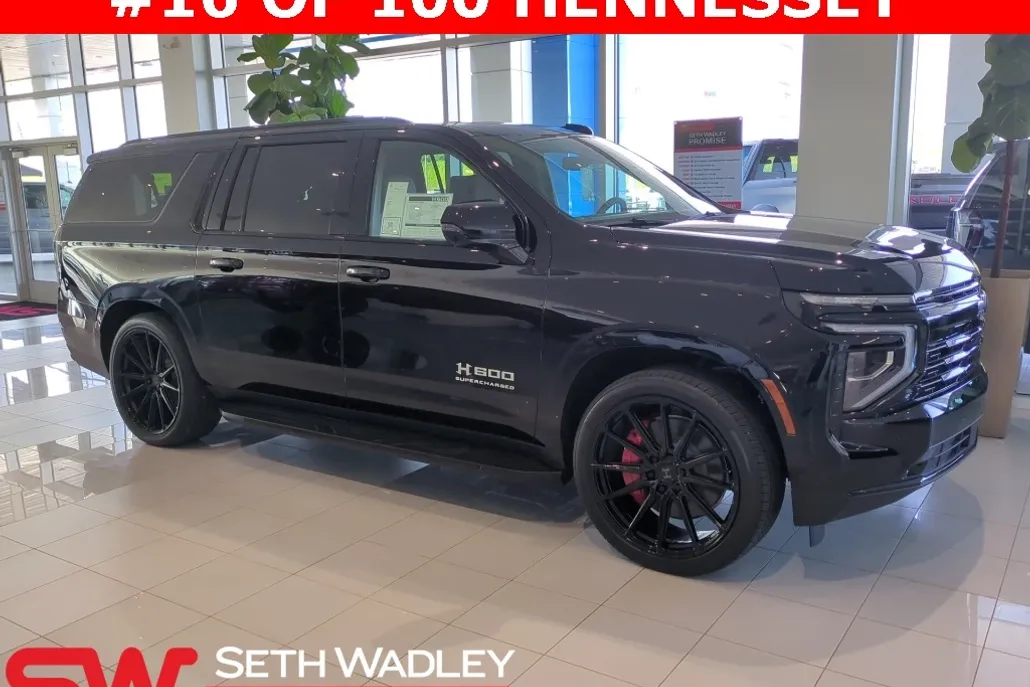 2025 Chevrolet Suburban RST photo 1