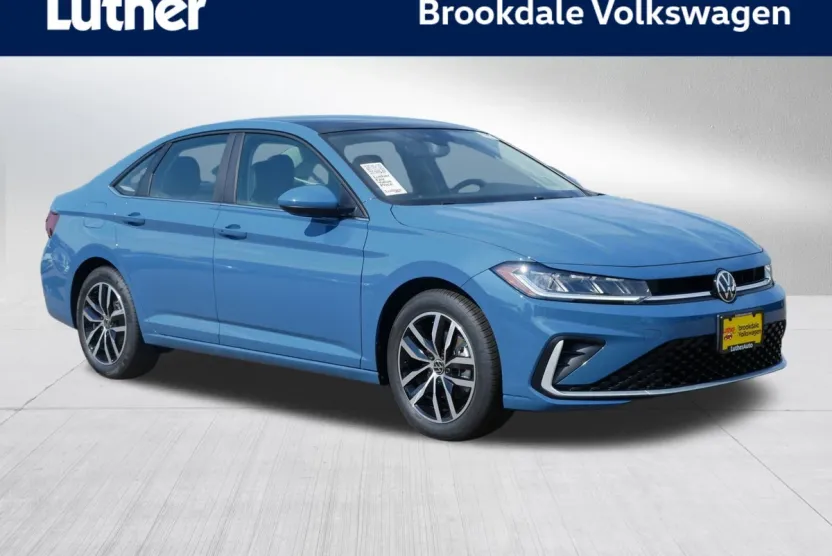 2025 Volkswagen Jetta SE photo 1