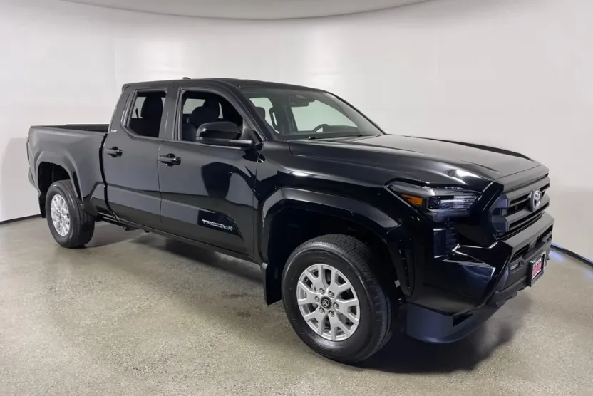2025 Toyota Tacoma SR5 4x4 Double Cab Long Bed photo 1