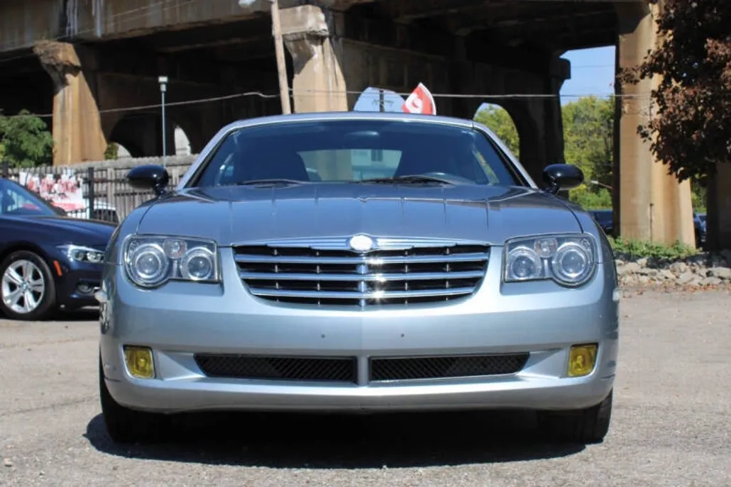 2004 Chrysler Crossfire Base photo 1