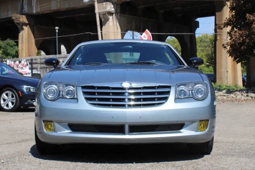 2004 Chrysler Crossfire Base photo 1