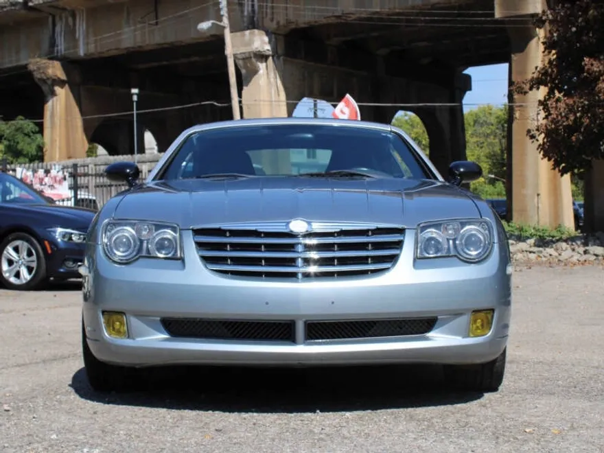 2004 Chrysler Crossfire Base photo 1