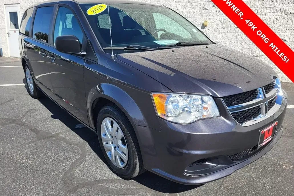 2018 Dodge Grand Caravan SE photo 1