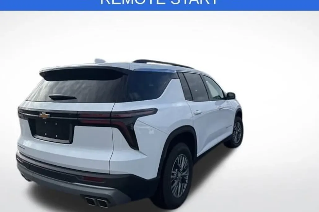 2025 Chevrolet Traverse photo 1