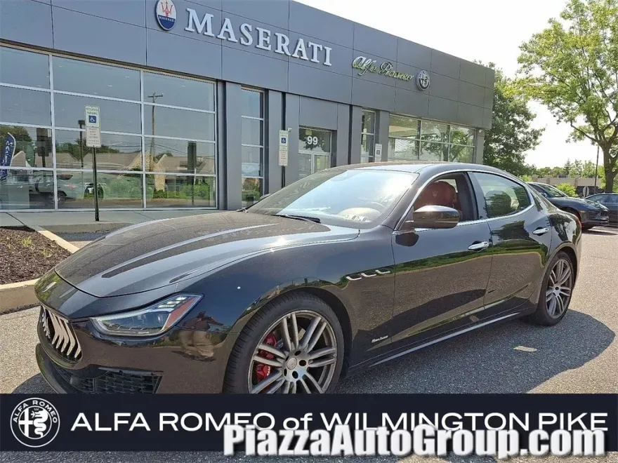 2018 Maserati Ghibli Q4 GranLusso photo 1
