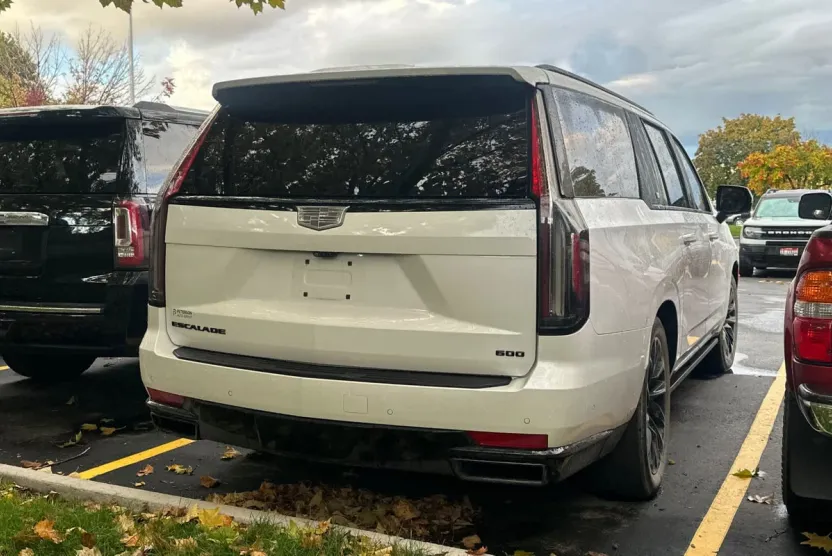 2021 Cadillac Escalade ESV Sport photo 1