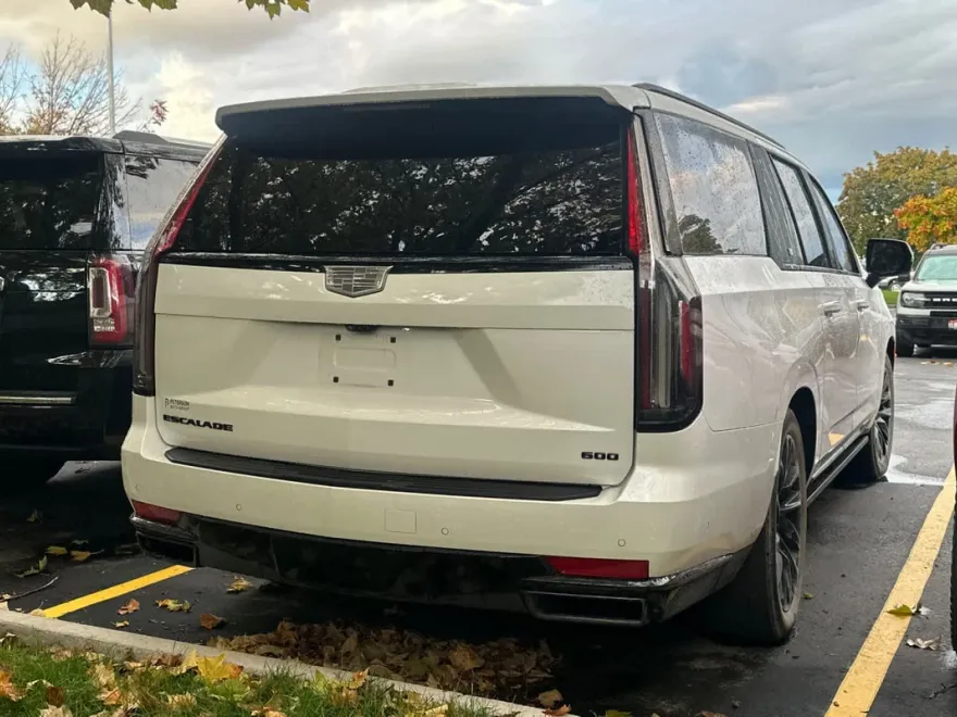 2021 Cadillac Escalade ESV Sport photo 1