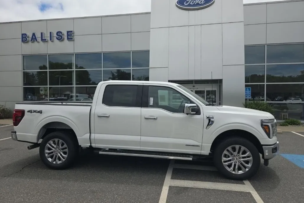 2025 Ford F-150 Lariat photo 1