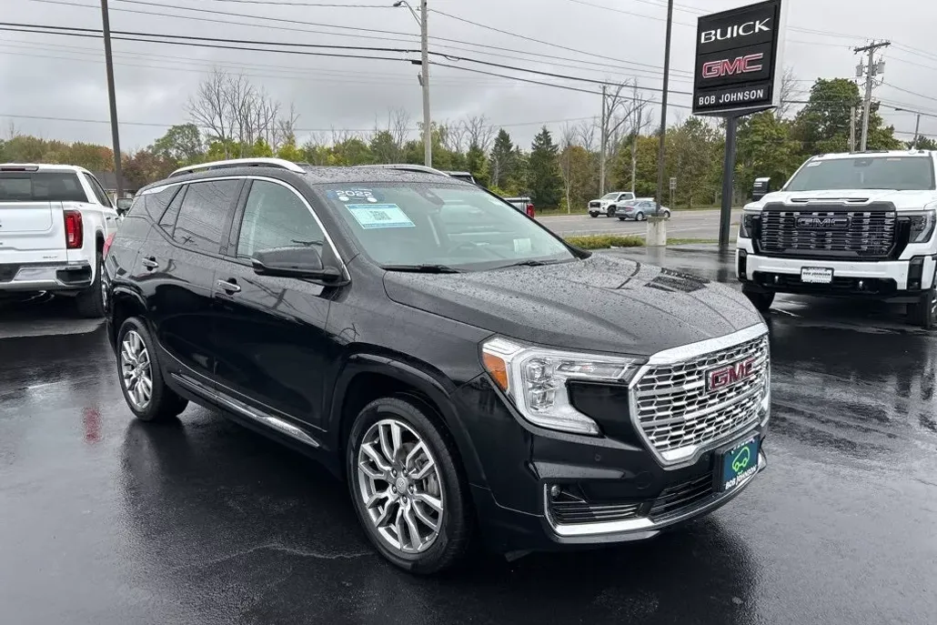 2022 Gmc Terrain Denali photo 1