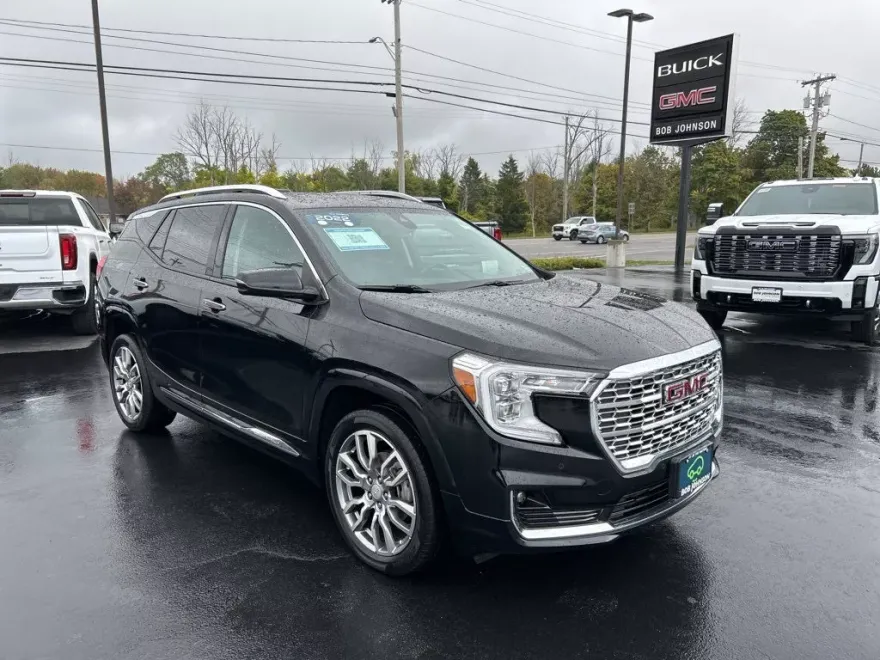 2022 Gmc Terrain Denali photo 1
