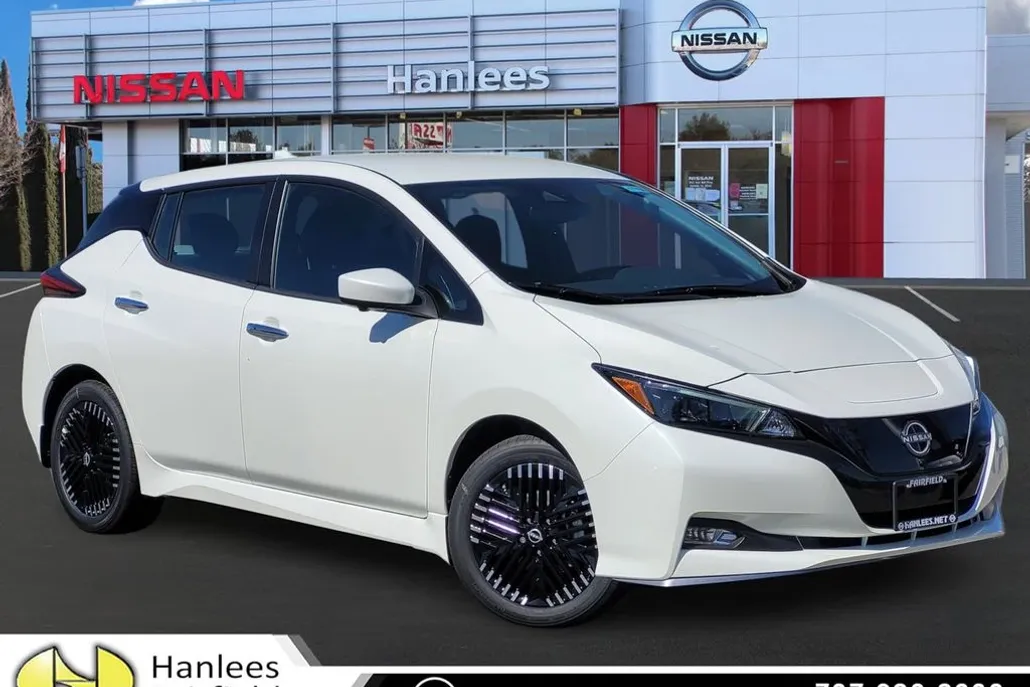 2024 Nissan Leaf SV Plus photo 1