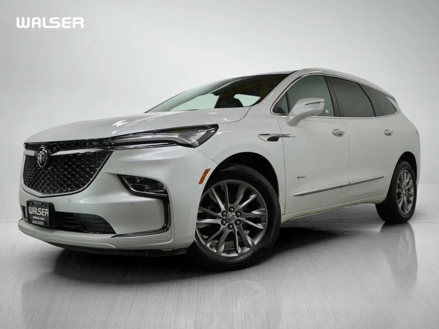 2023 Buick Enclave Avenir photo 1