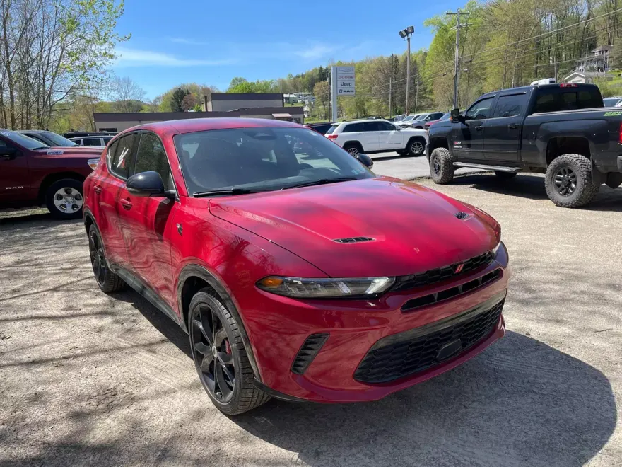 2024 Dodge Hornet R/T photo 1