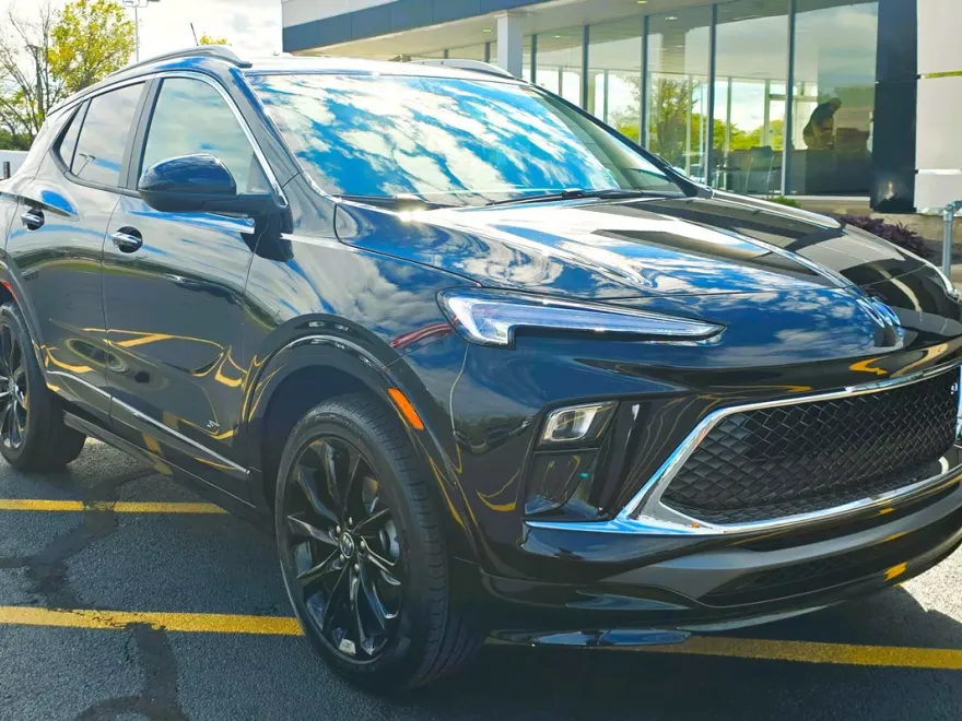 2026 Buick Encore GX Sport Touring photo 1