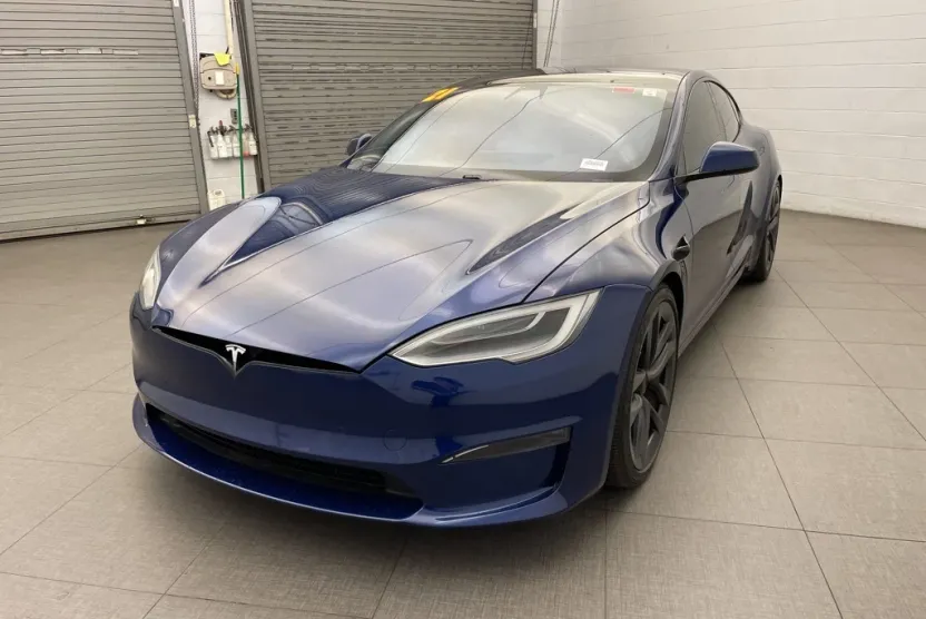 2021 Tesla Model S Plaid photo 1