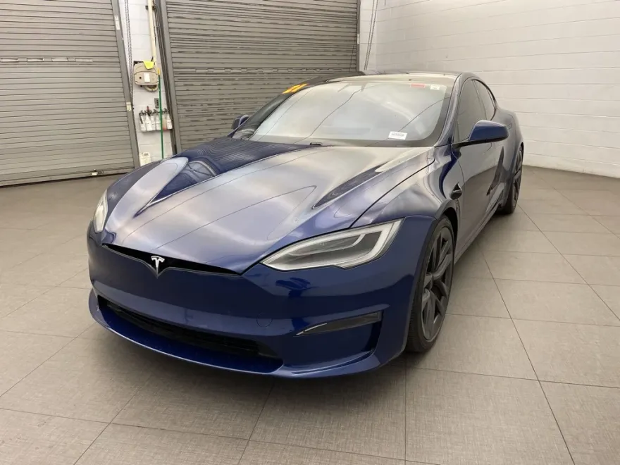 2021 Tesla Model S Plaid photo 1