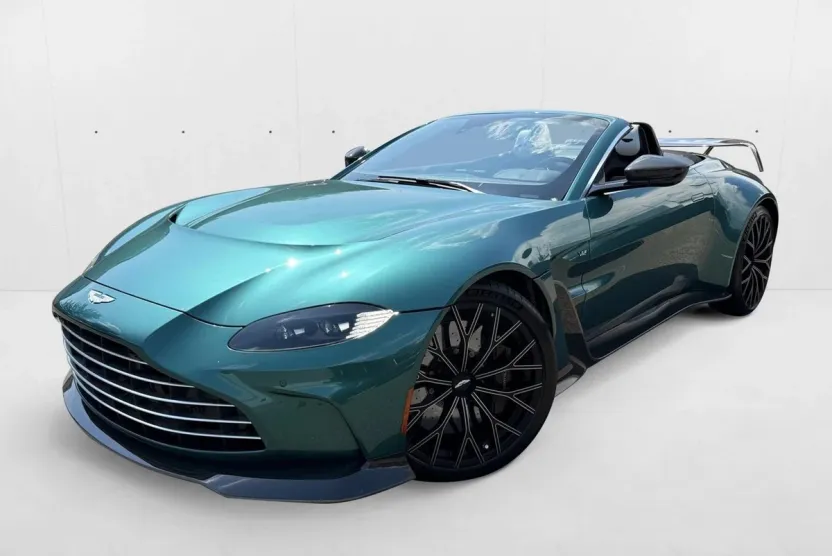 2023 Aston Martin Vantage Roadster photo 1