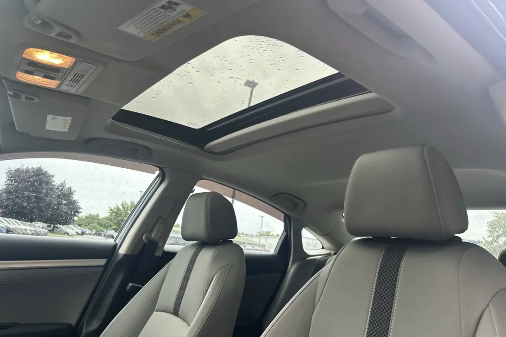 2021 Honda Civic EX photo 1