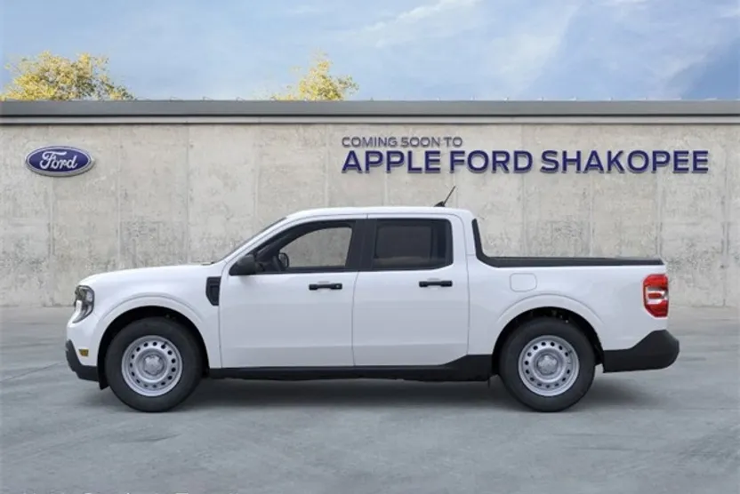 2025 Ford Maverick XL photo 1