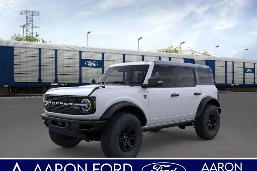 2025 Ford Bronco Badlands photo 1