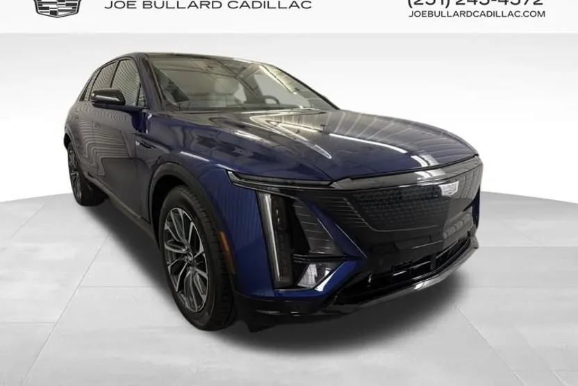 2025 Cadillac Lyriq Sport photo 1