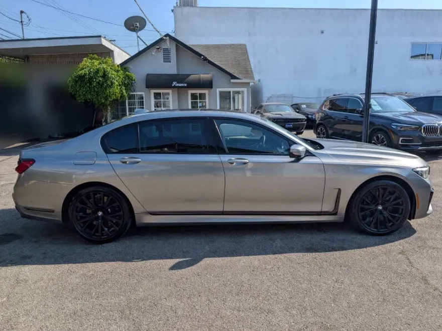 2021 Bmw 750i xDrive photo 1