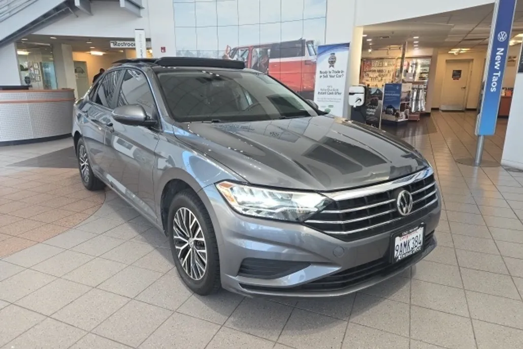 2021 Volkswagen Jetta 1.4T SE photo 1