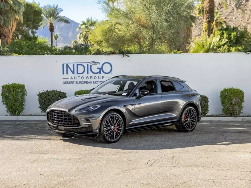 2025 Aston Martin DBX photo 1