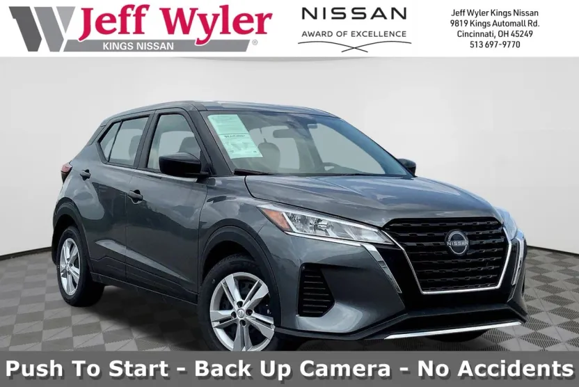 2025 Nissan Kicks Play S photo 1