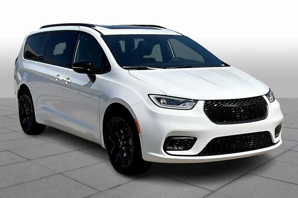 2026 Chrysler Pacifica Limited photo 1