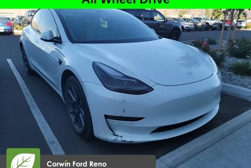 2021 Tesla Model 3 Long Range photo 1