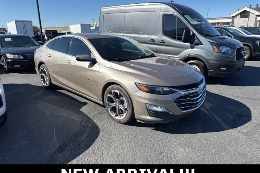2022 Chevrolet Malibu 1LT photo 1