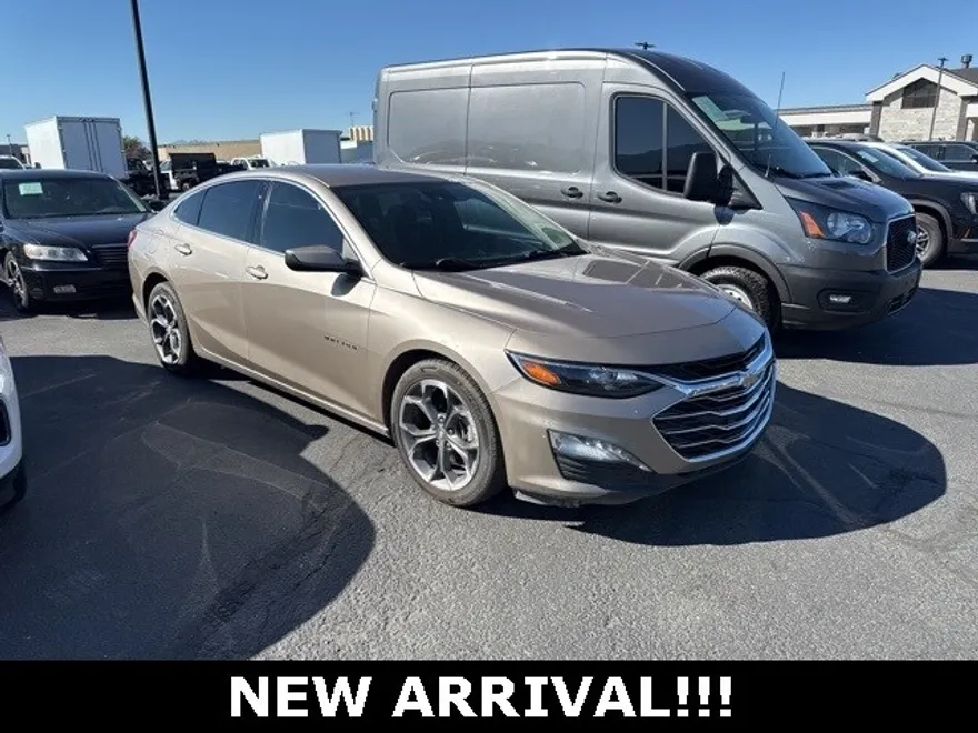2022 Chevrolet Malibu 1LT photo 1
