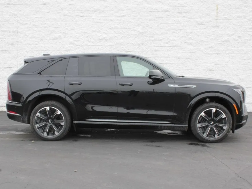 2025 Cadillac Escalade IQ Sport photo 1