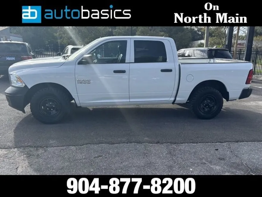 2017 Ram 1500 Tradesman photo 1