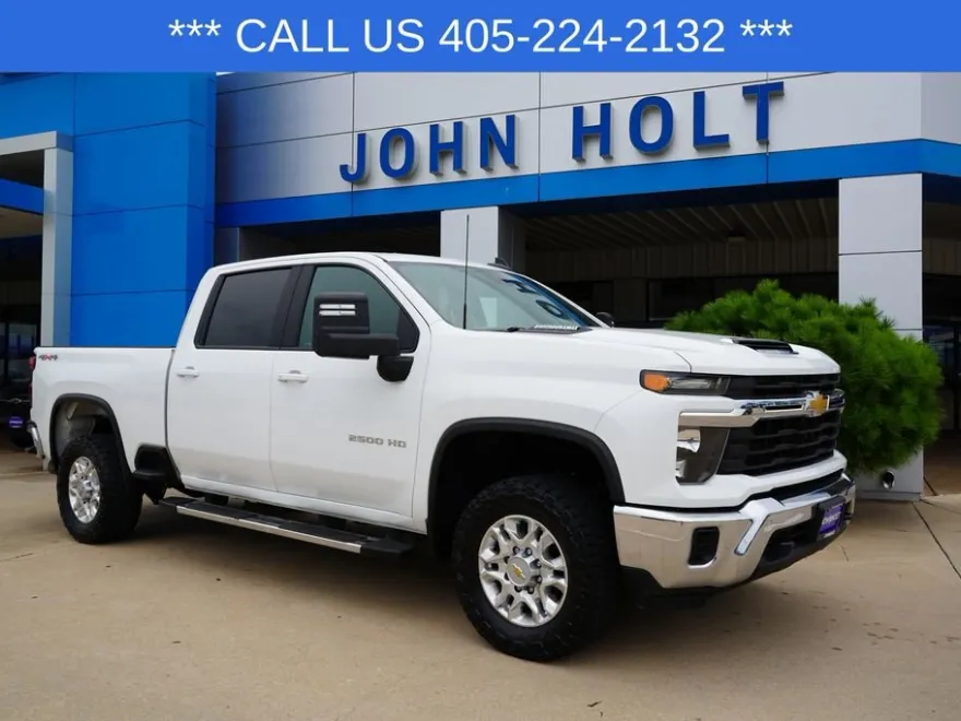 2024 Chevrolet Silverado 2500HD LT photo 1
