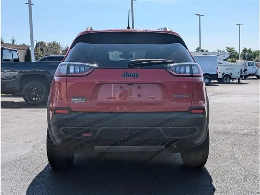 2019 Jeep Cherokee Trailhawk photo 1