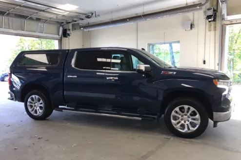 2023 Chevrolet Silverado 1500 LTZ photo 3