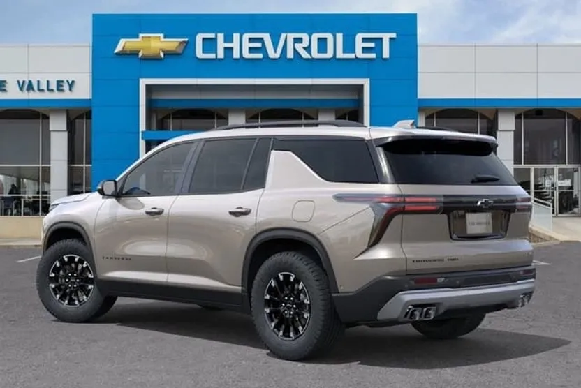 2026 Chevrolet Traverse Z71 photo 1