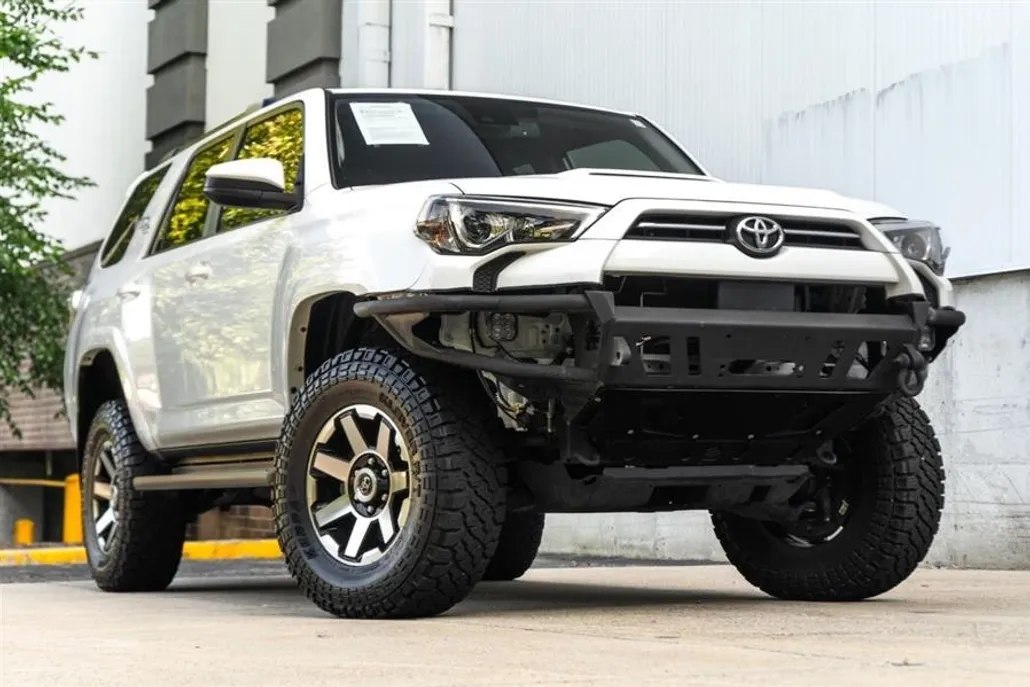 2021 Toyota 4Runner TRD 4WD photo 1