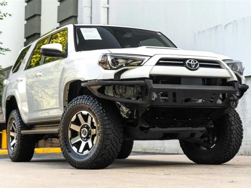 2021 Toyota 4Runner TRD 4WD photo 1