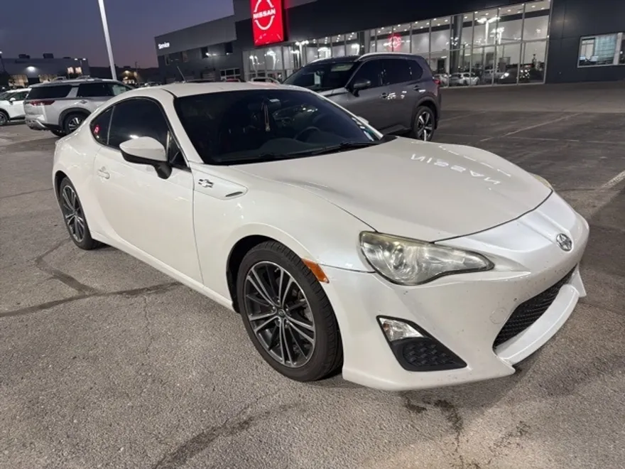 2013 Scion FR-S Base photo 1