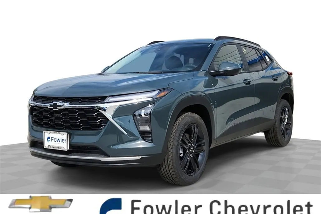 2025 Chevrolet Trax LT photo 1