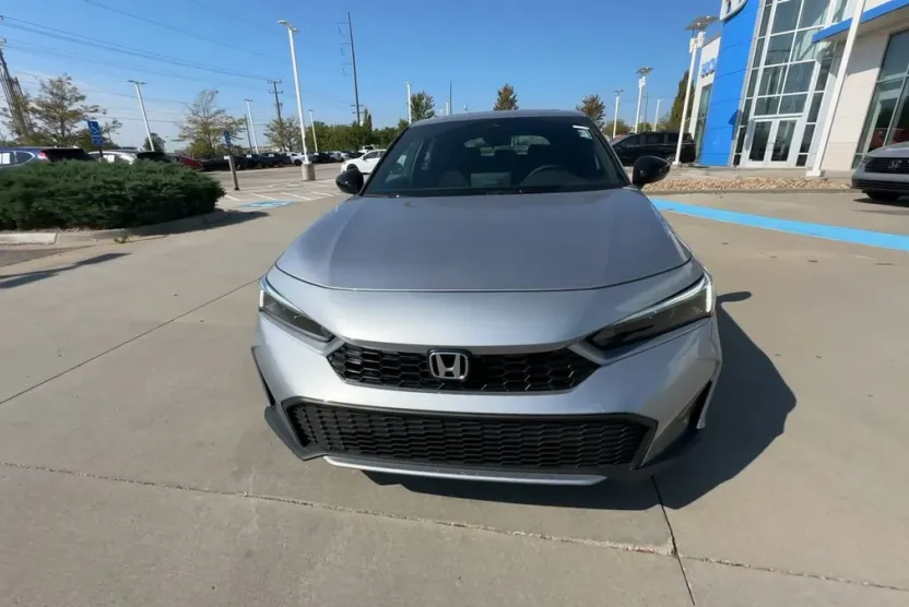 2026 Honda Civic Hatchback Sport Hybrid photo 1