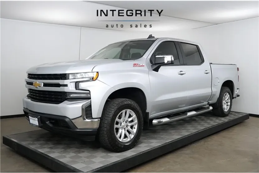 2021 Chevrolet Silverado 1500 LT photo 1