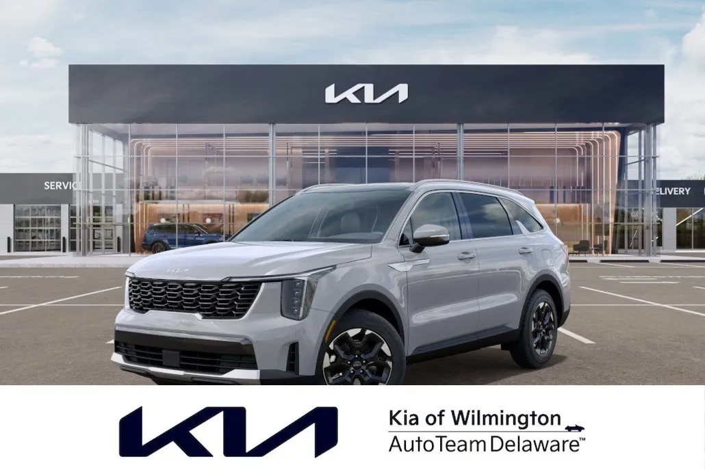 2025 Kia Sorento S photo 1