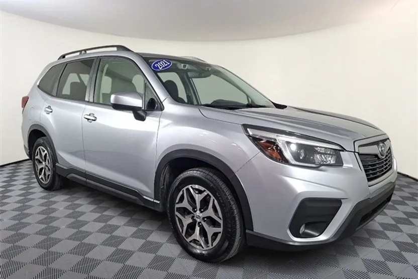 2021 Subaru Forester Premium photo 1