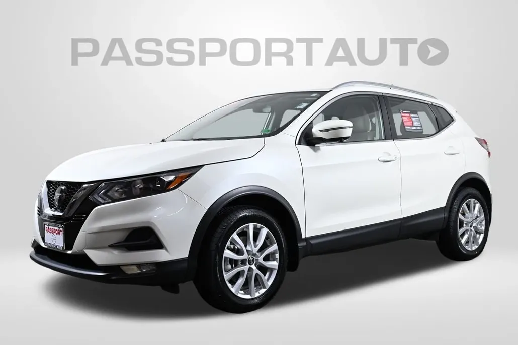 2022 Nissan Rogue Sport SV photo 1