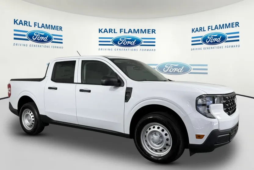 2025 Ford Maverick XL photo 1