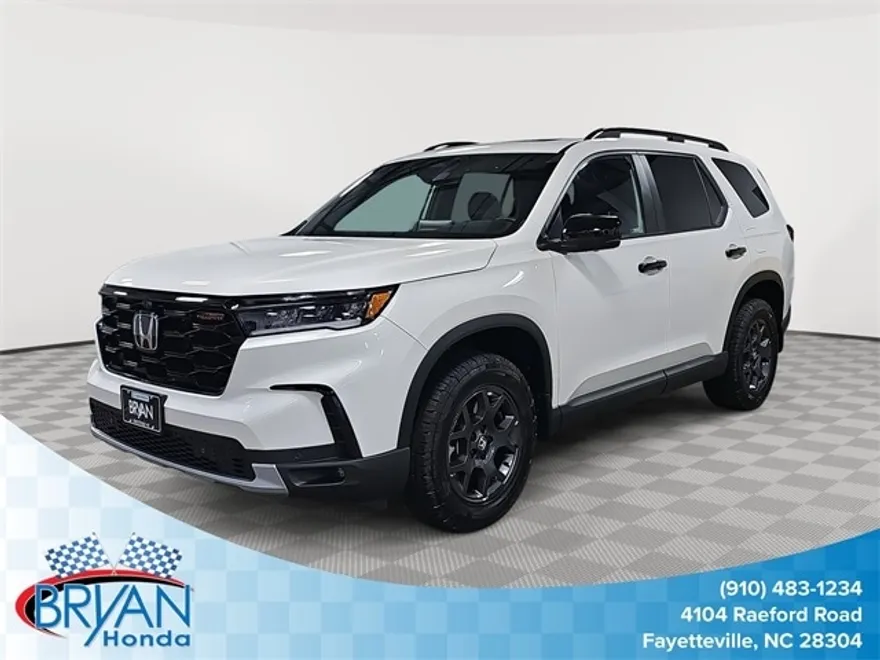2025 Honda Pilot TrailSport photo 1
